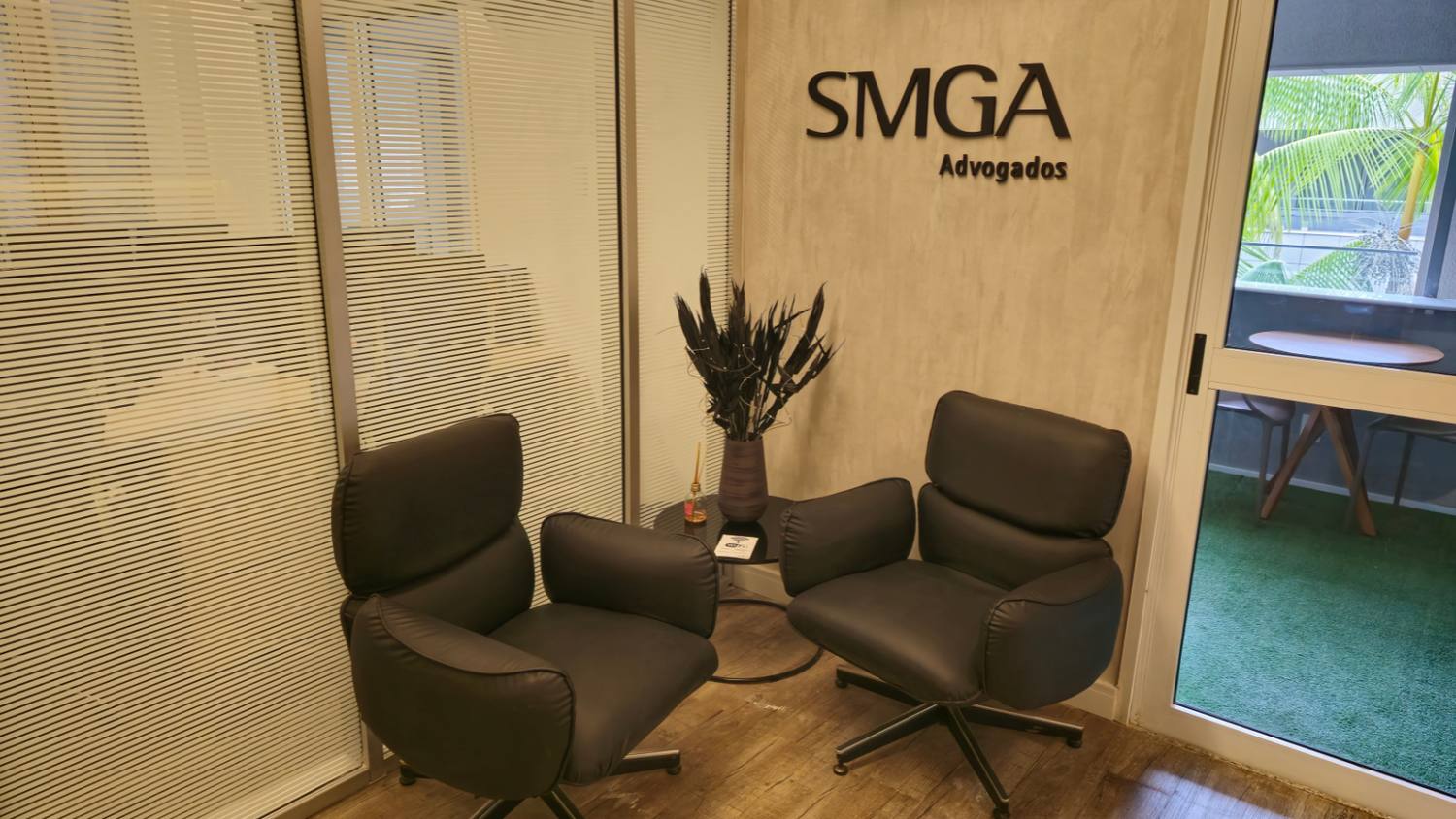 Recepção do escritório SMGA Advogados na Barra da Tijuca